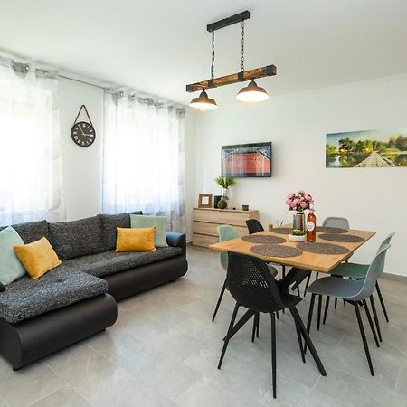 Апартаменти Zsendulo Apartman Еґер Екстер'єр фото
